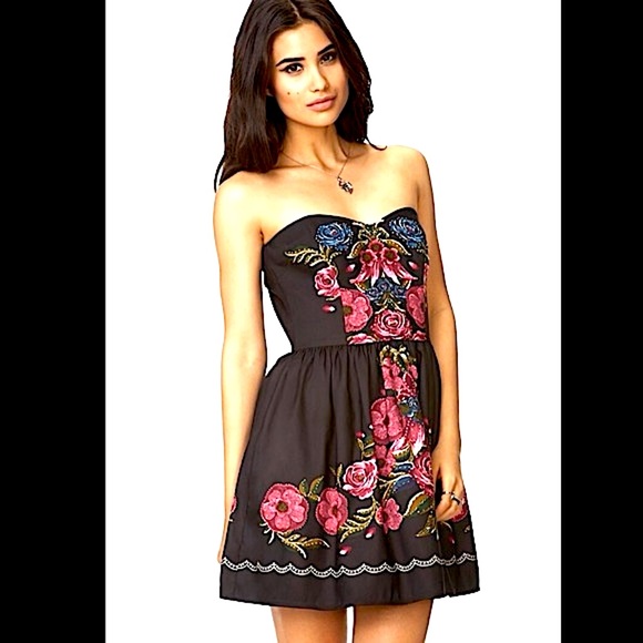 Forever 21 Garden Chic Dress Aline Black. RARE. Size Small. - Picture 1 of 10